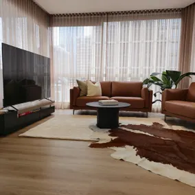 Deluxe 2BR apt Excellent Location Cityviews & Pool - Image 3