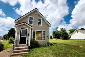 Cozy Home in Beautiful Montague - Image 2