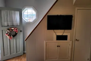 Cozy Home in Beautiful Montague - Image 5