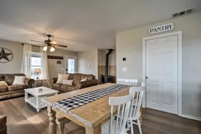 Mountaintop ranch escape w/ hot tub! - Image 5