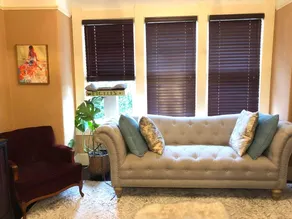 Charming James Bay Guest House - Image 5