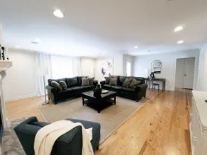 The Wilson House with Hot tub (sleeps 10 ) - Image 2