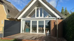 Seafront studio spectacular views - Image 3