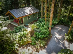 700 Fern Hook Cabins - Image 2