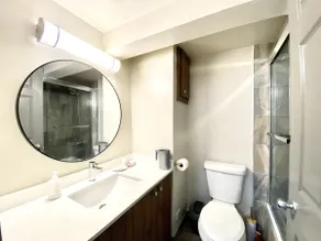 Modern Guest Suite in North Delta - Image 5