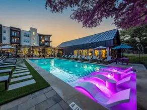 Premium Apartment 1Bd1Ba | Pool & Golf Sim Access - Image 4