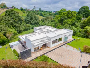 Country house in the Coffee Region - Image 2