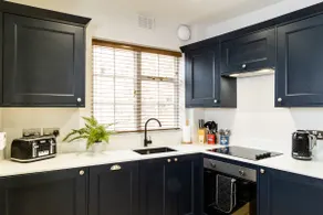 Adventurers Rest - City Centre 2 Bed House - Image 5