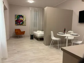 Casa Gastone in downtown Menaggio - Image 2