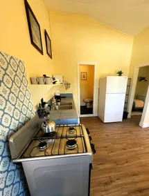 Sunny 1 bedroom in Esperanza - Image 4