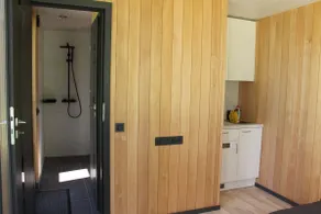 Mini-house with sauna overlooking pine forest - Image 2