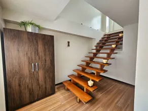 Spring 2 Apartment - Image 3