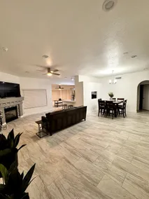 Entire home near stadium - Image 4