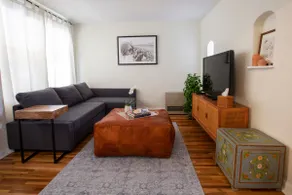 Denver Victorian Mansion Apartment - Image 4