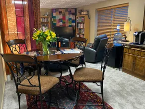 2BR suite near Biltmore, Downtown & Mission Hosp. - Image 2
