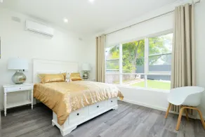 Adelaide Escape and Business-3Bath Full Kitchen Fast Wifi 3TV-for large families and group - Image 2