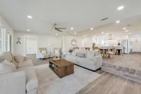 Sunrise Lakehouse w/ Dock, Sleeps 10, 1hr Dallas - Image 2