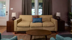 Southside Sally | Vintage Charm - Image 3