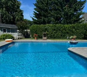 A Hidden Gem! Cozy Cottage with huge Pool & Garden - Image 3