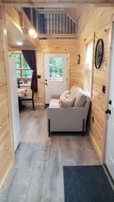 Sebec Village Camps Bear Cabin - Image 4
