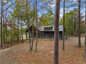 Whispering Oaks · New Luxury Cabin! - Image 2