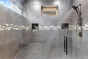 Whispering Oaks · New Luxury Cabin! - Image 5