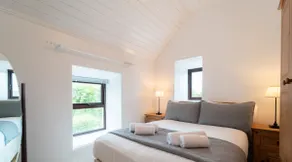 Countryside Retreat Dingle - Image 5