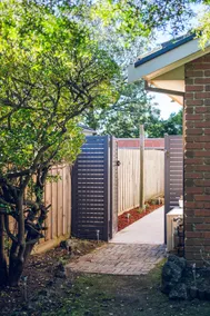 Entire Cozy 2Bedroom House in Mount Waverley - Image 2