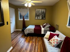 Private Floor; 2 Bedrooms, Living/Dining/Kitchen - Image 2