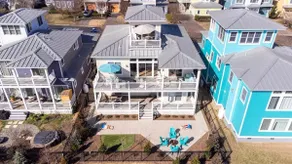 The Strand: Free Golf Carts & Pool, 1 Blk to Beach - Image 2