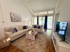 Pet-Friendly Retreat Steps to the Lake - Image 4