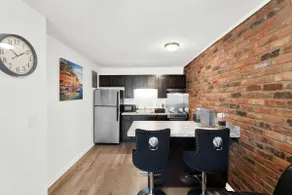 Midnight Brick Studio - fast wifi/ free parking - Image 4