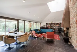 Peacock Ridge Mid Century Modern Hillside Retreat - Image 2
