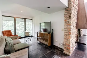 Peacock Ridge Mid Century Modern Hillside Retreat - Image 5