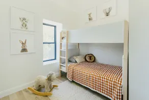 Historic Luxury Apartment - Image 4