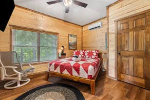 Riverside Oasis with Stunning Views, Cozy Firepit! - Image 4