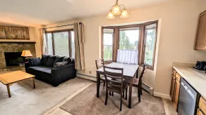 Spacious 2-bdrm in Heart of City - King Bed! - Image 4