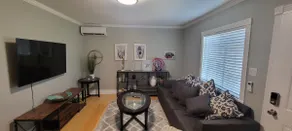 Entire Home, 2 bedrooms, 1 bath, Parking Garage - Image 2
