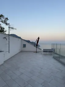 Chez Elena with shared terrace overlooking the sea - Image 5