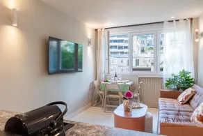 Montparnasse AC Brand New Cosy and Central - Image 5
