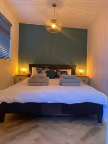 Cozy Cabin with Modern Comforts - Image 2