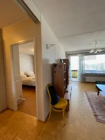 Spacious two-bedroom in the best location - Image 4