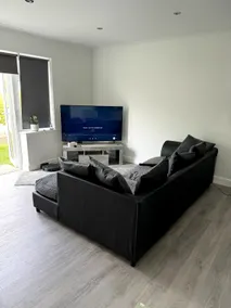 Luxury City Centre Apartment - Image 2