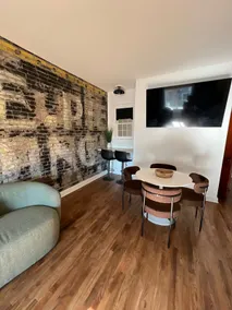 Beds on Broadway Apt B - Image 4