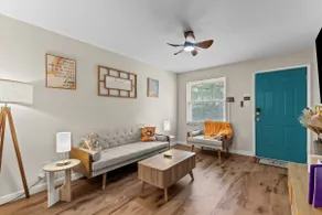 Charming quiet 2 bedroom duplex - Image 5