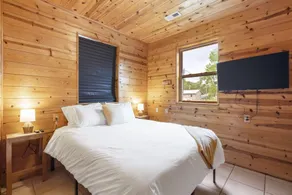 Riverfront Cabin on the James * Sleeps 5 (#1 of 5) - Image 3