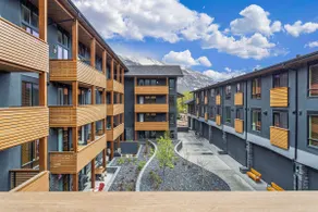 1BR Canmore Charm | Balcony, Hot Tub Bliss Near DT - Image 5