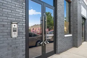 Spacious 3BR/2BA • Quick NYC Access • MetLife Stdm - Image 5