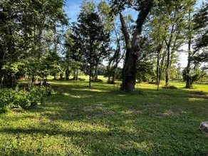 4 Bedroom Relaxing Country Oasis - Image 2
