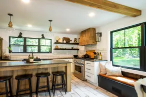Modern Farmhouse. Minutes From Beach. Dog Friendly - Image 3